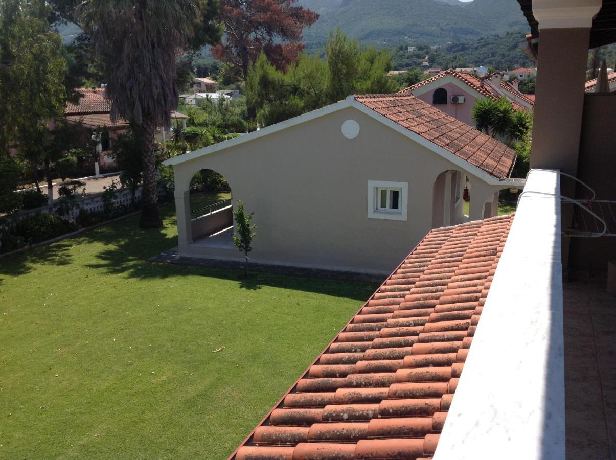 Babis Apartments & Studios Iremia Acharavi  Luaran gambar