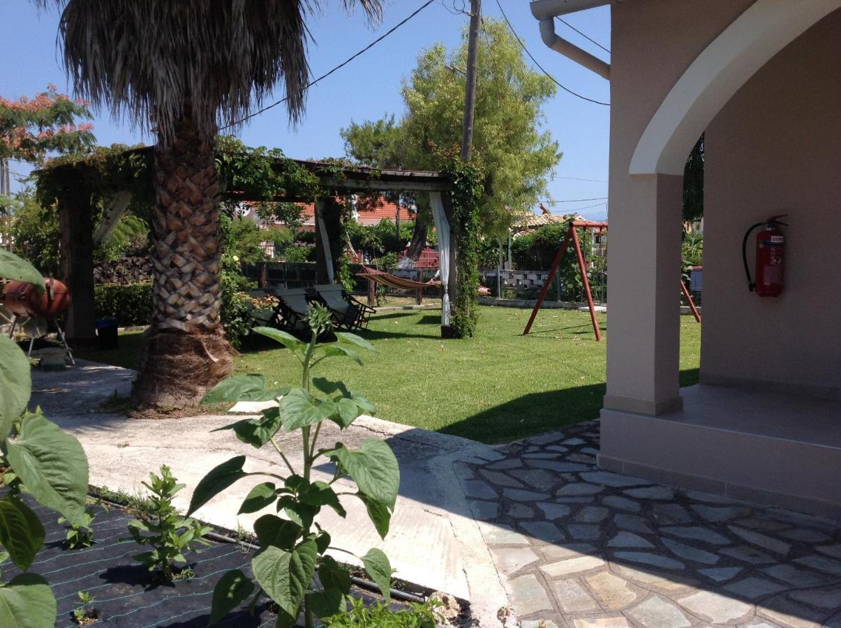 Babis Apartments & Studios Iremia Acharavi  Luaran gambar