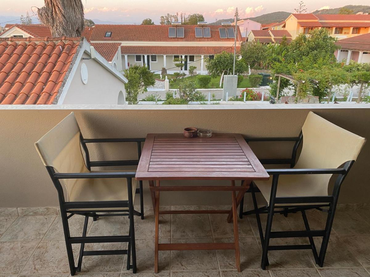 Babis Apartments & Studios Iremia Acharavi  Luaran gambar