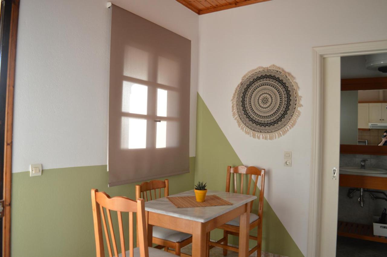 Babis Apartments & Studios Iremia Acharavi  Luaran gambar