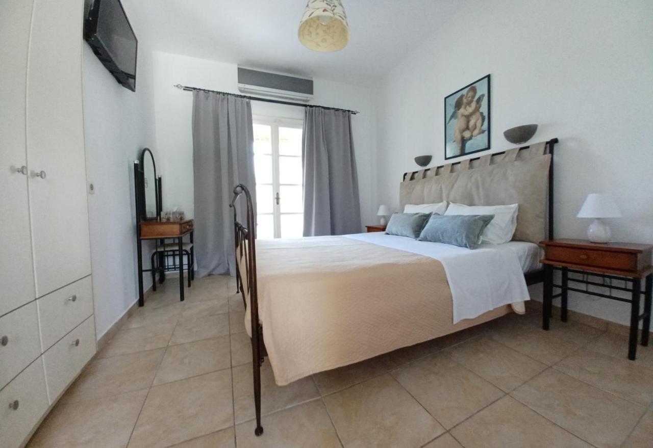 Babis Apartments & Studios Iremia Acharavi  Luaran gambar