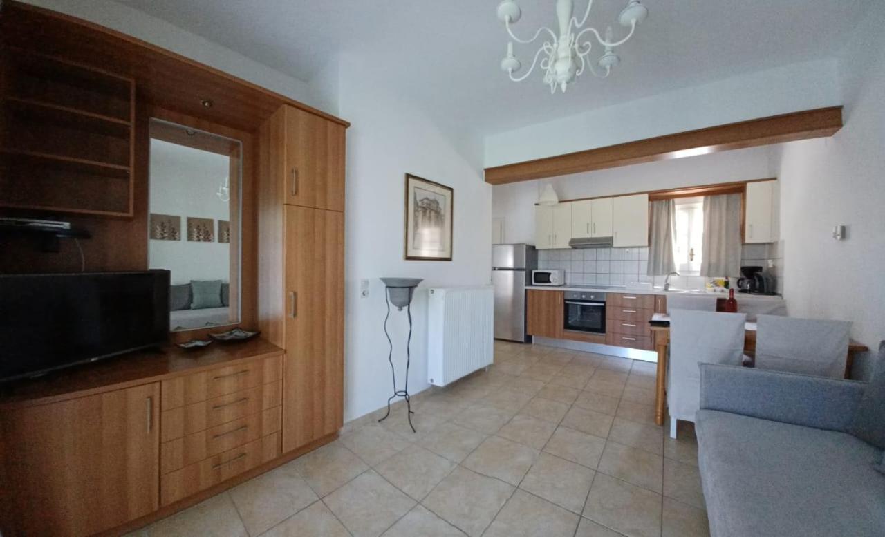 Babis Apartments & Studios Iremia Acharavi  Luaran gambar